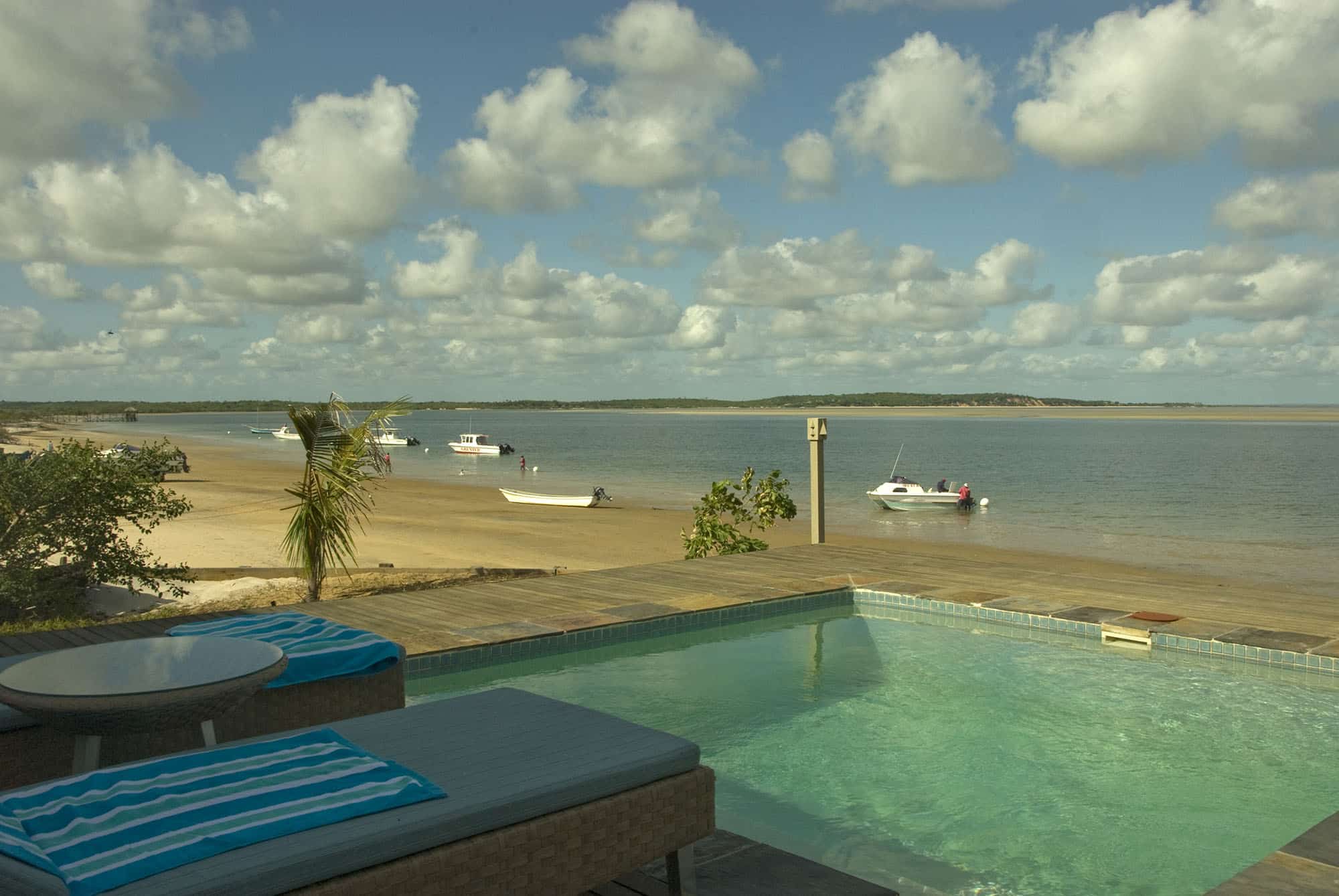 vilanculos-packages-mozambique-destinations-journey-in-style-africa-dugong-beach-lodge-sea-view