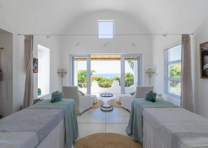 Santorini Mozambique villa spa room